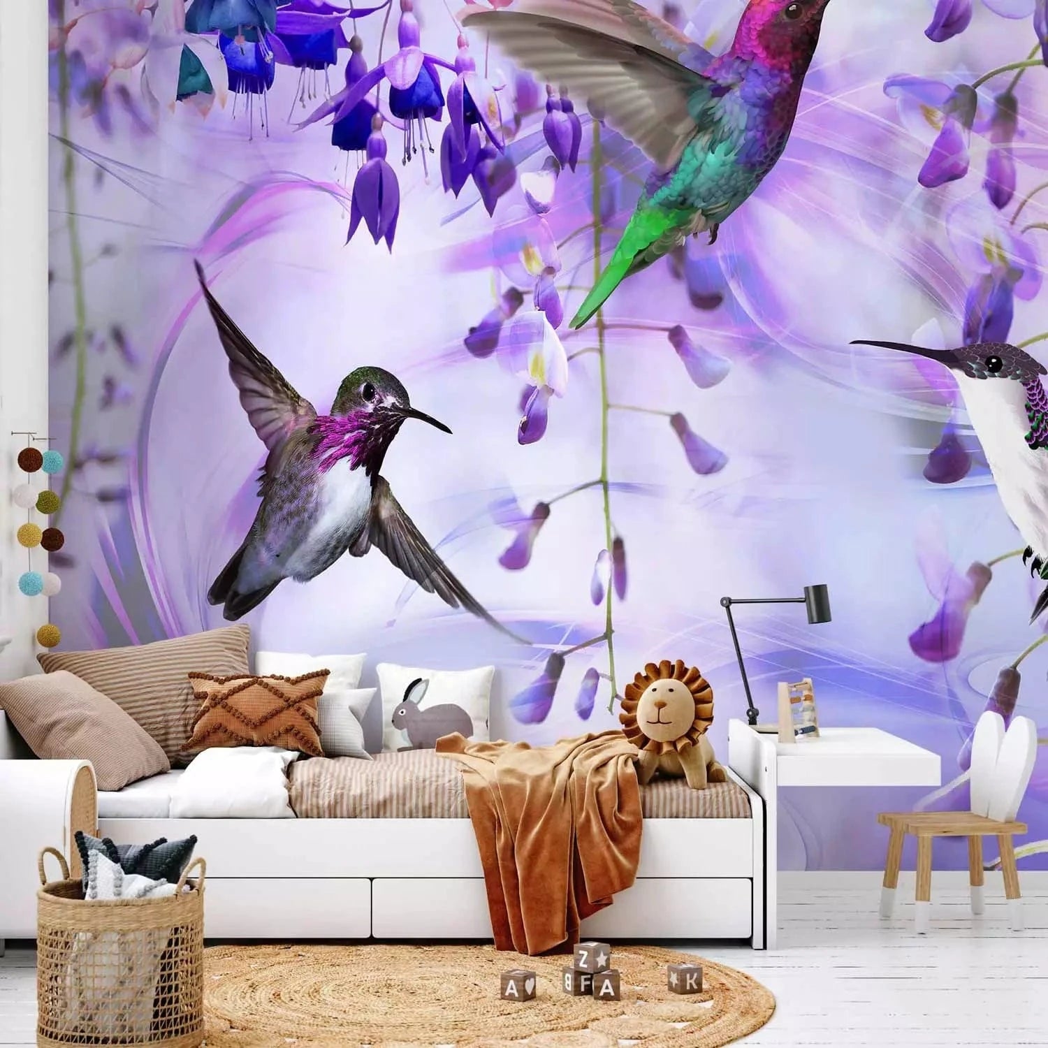 Fototapetes - Lidojoši kolibri starp ziediem violetā krāsā G-ART