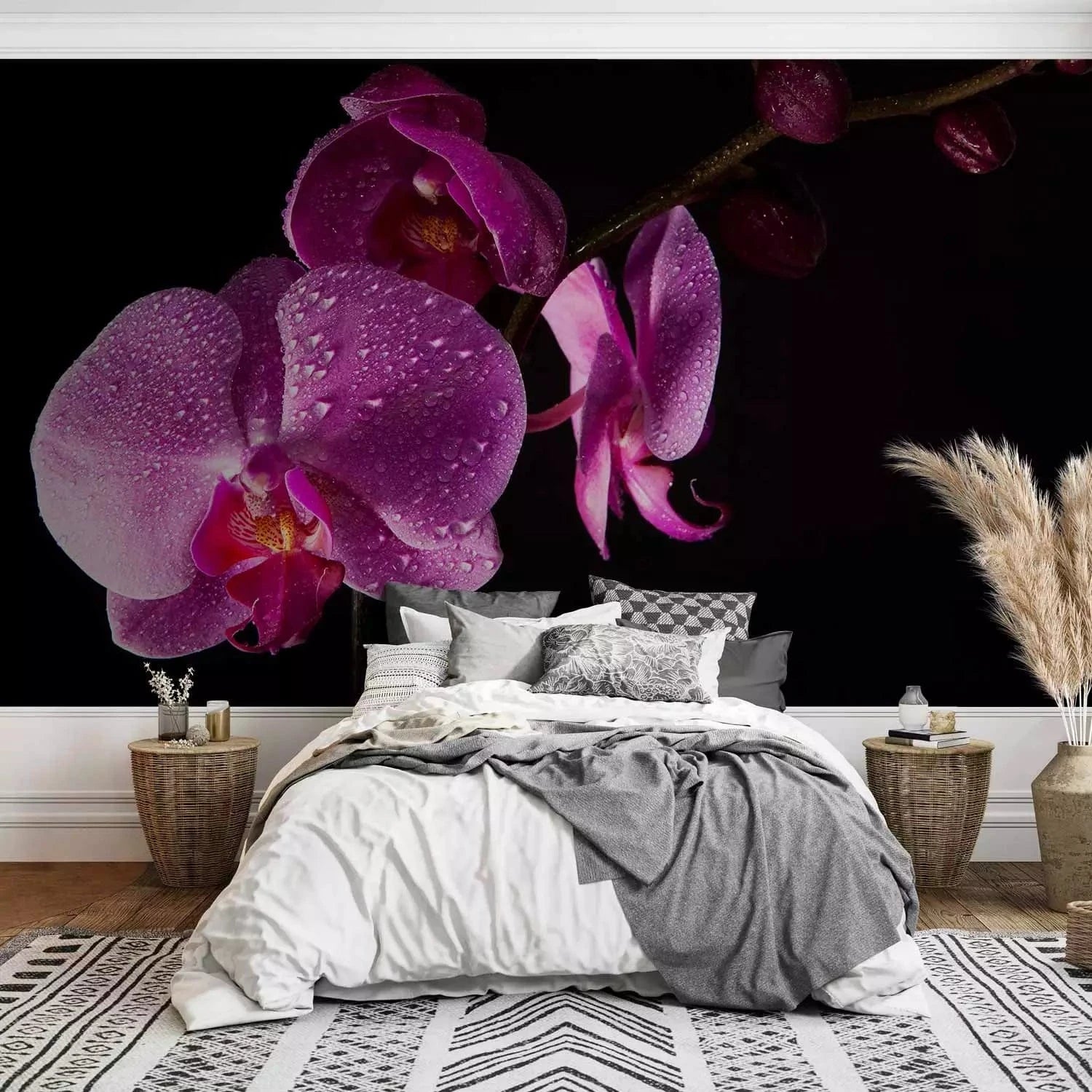 Fototapetes - Eleganta orhideja ar rasas pilieniem uz melna fona G-ART