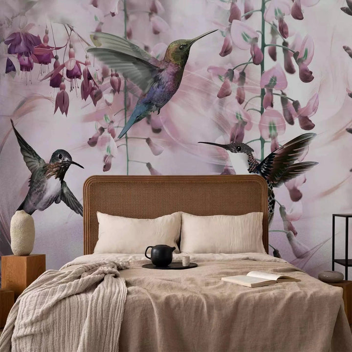 Fototapetes - Lidojoši kolibri starp ziediem rozā toņos, matētas G-ART