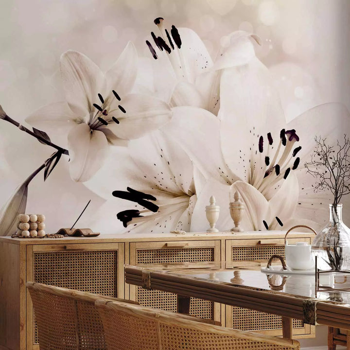 Fototapetes - Maģiskās lilijas – krāšņs ziedu motīvs uz gaiša fona G-ART
