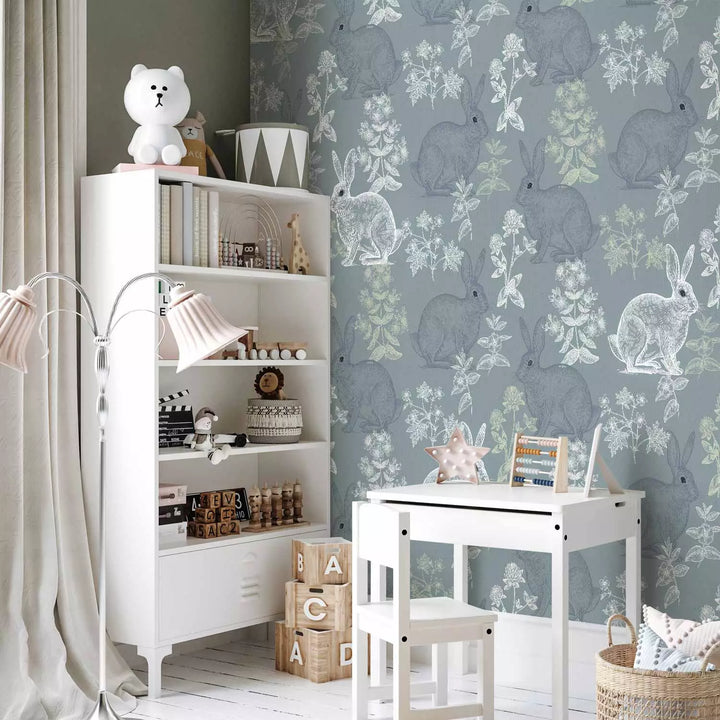 Fototapetes bērniem - Pelēki un balti zaķi uz ziedu fona, 149216 G-ART