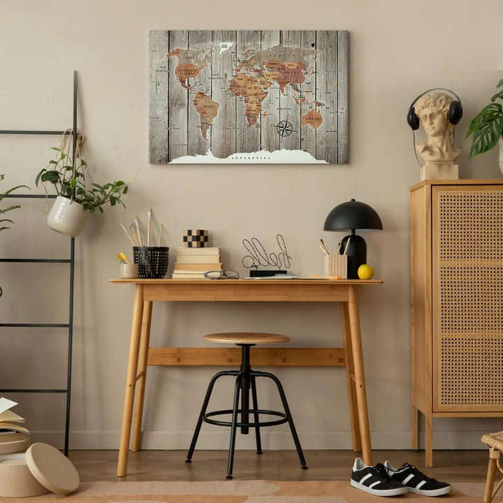 Paveikslai ant drobės Pasaulio žemėlapis: medinės istorijos