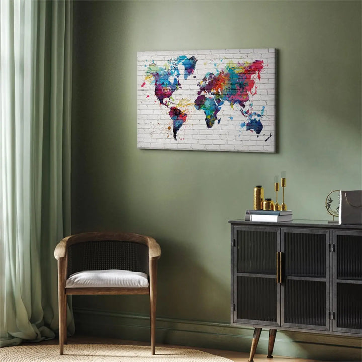 Glezna ar abstrakta pasaules karti uz pelēkas ķieģeļu sienas, 149954 ART XL