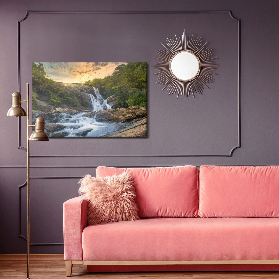 Kanva - Baker ūdenskritumi Šrilankā, N-1584 X-ART