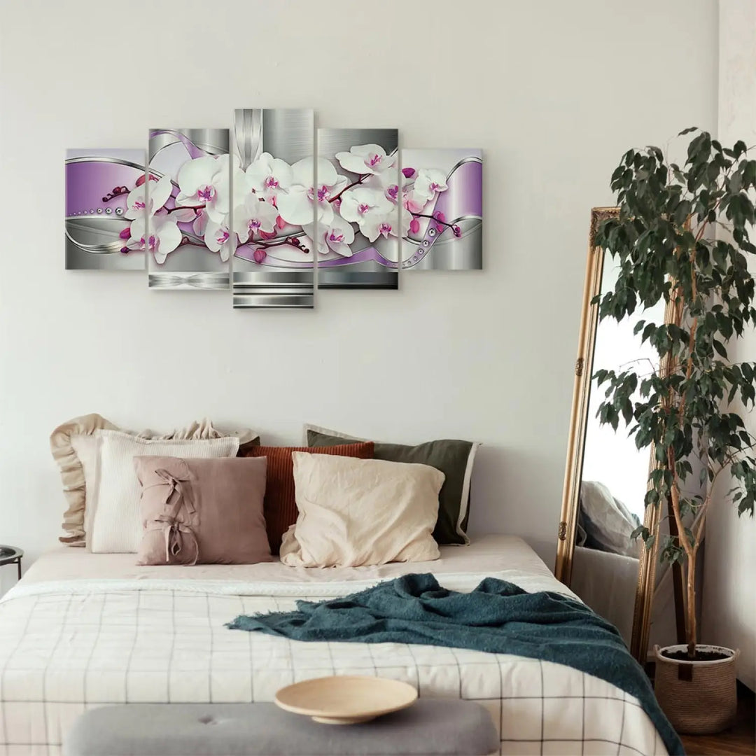 Glezna - Baltas orhidejas uz pelēka un violeta fona, 51243 ART XL