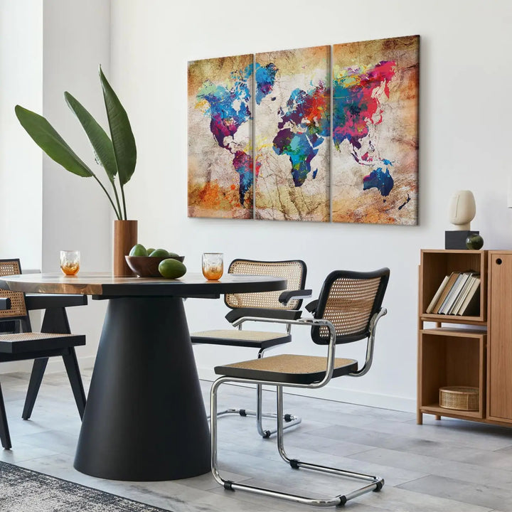 Glezna – Daudzkrāsaina pasaules karte uz bēša, zila fona, 97482, (x3) ART XL