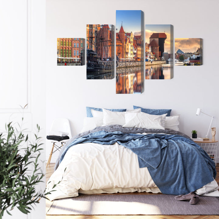 Kanva: Gdaņskas Motława saullēktā X-ART