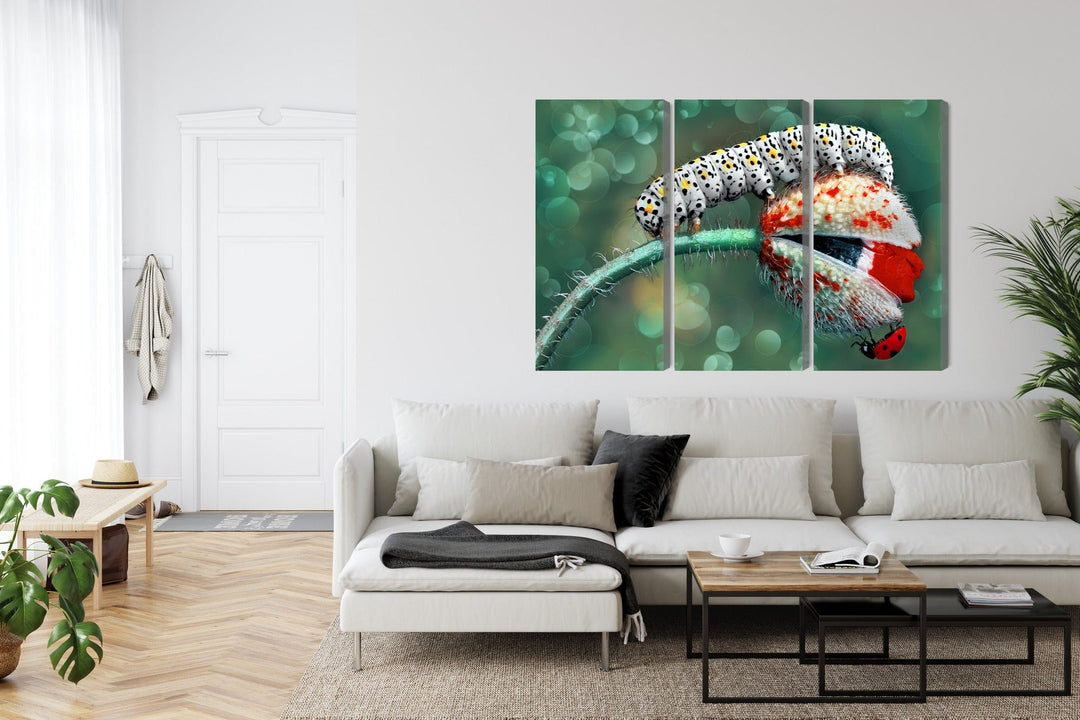 Kanva: Kāpurs un mārīte makro, zaļa X-ART