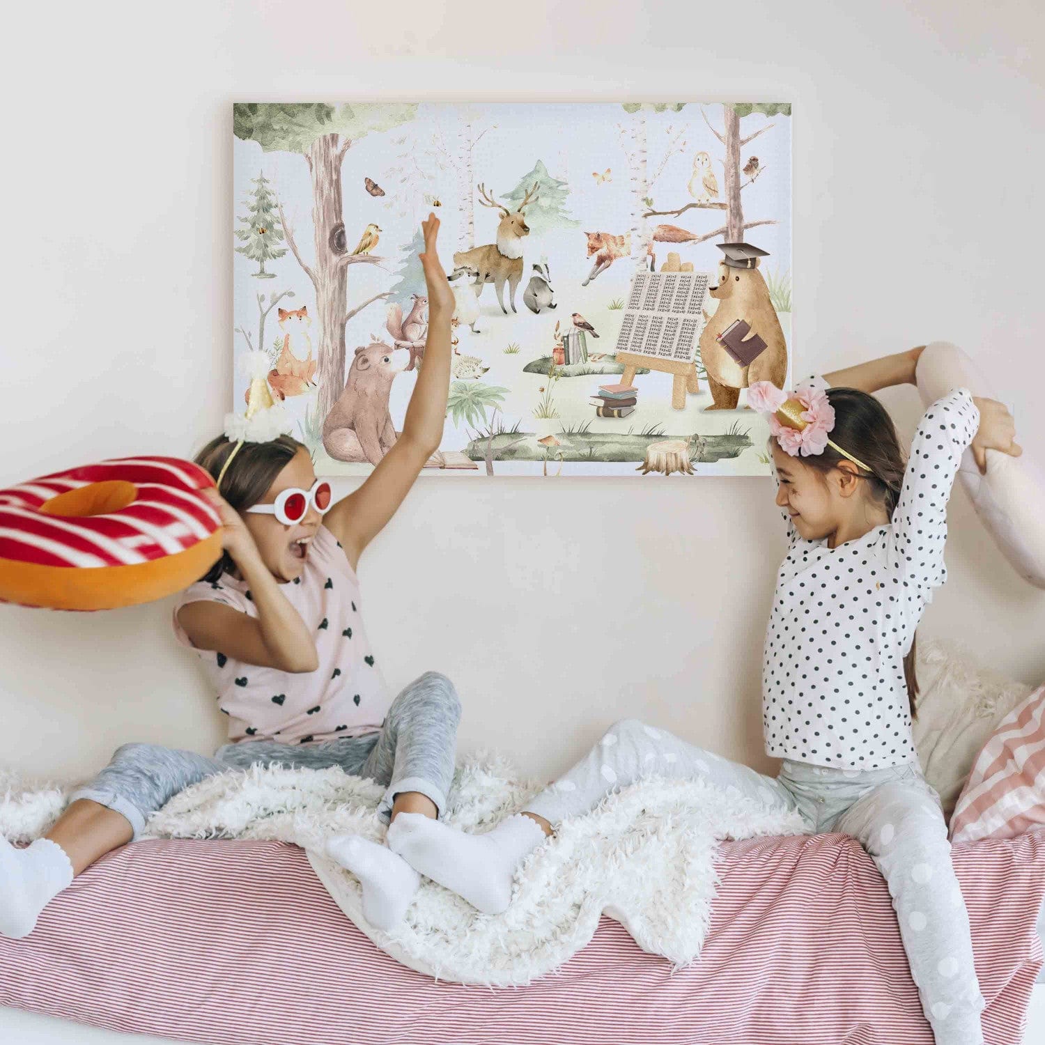 Glezna bērnistabai - Lācis māca citus dzīvniekus dabas lokā G-ART