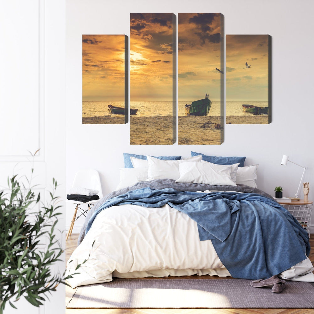 4 daļu kanva: Laivas pludmalē saulrietā X-ART