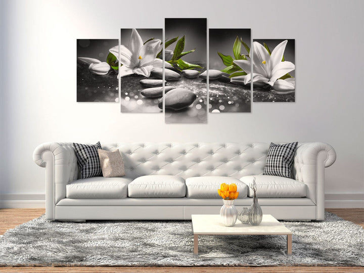 Glezna - Lilijas un akmeņi (x 5), balts uz melna, 108261 G-ART