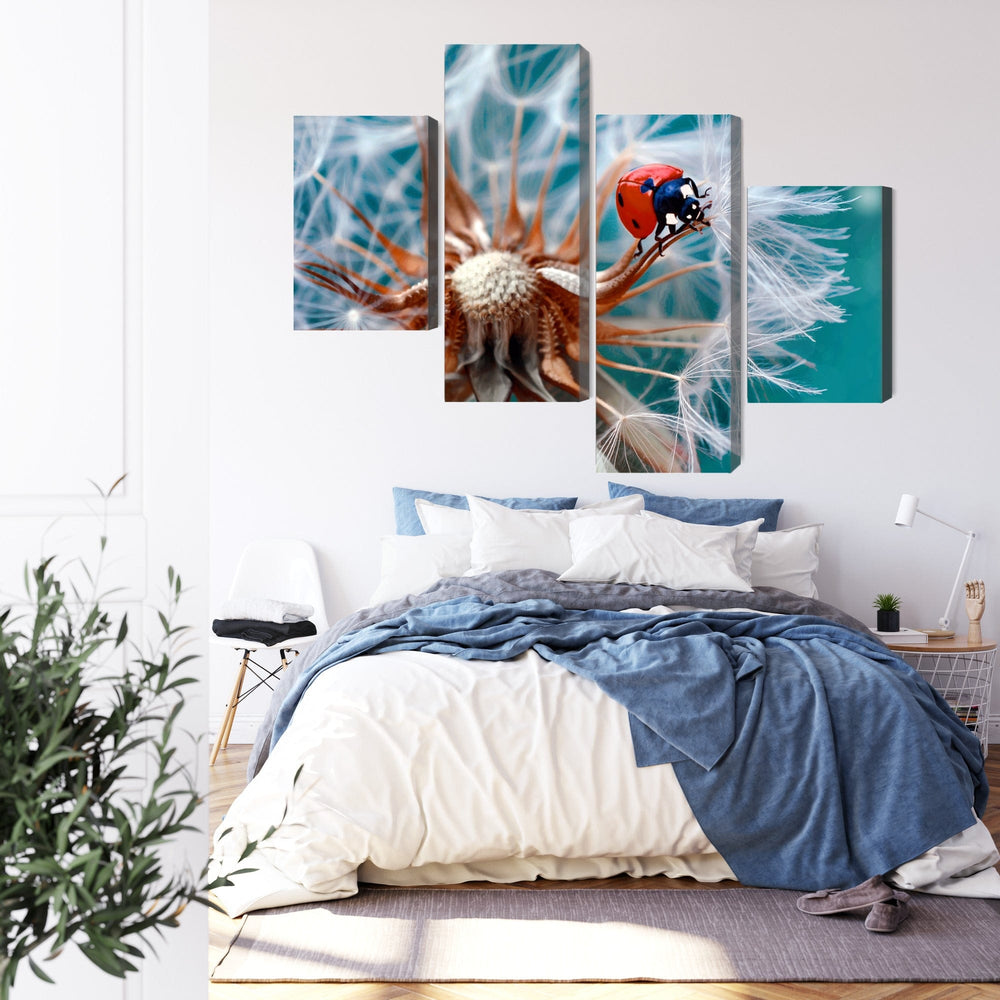 4 daļu kanva: Mārīte uz pienenes, tirkīza X-ART