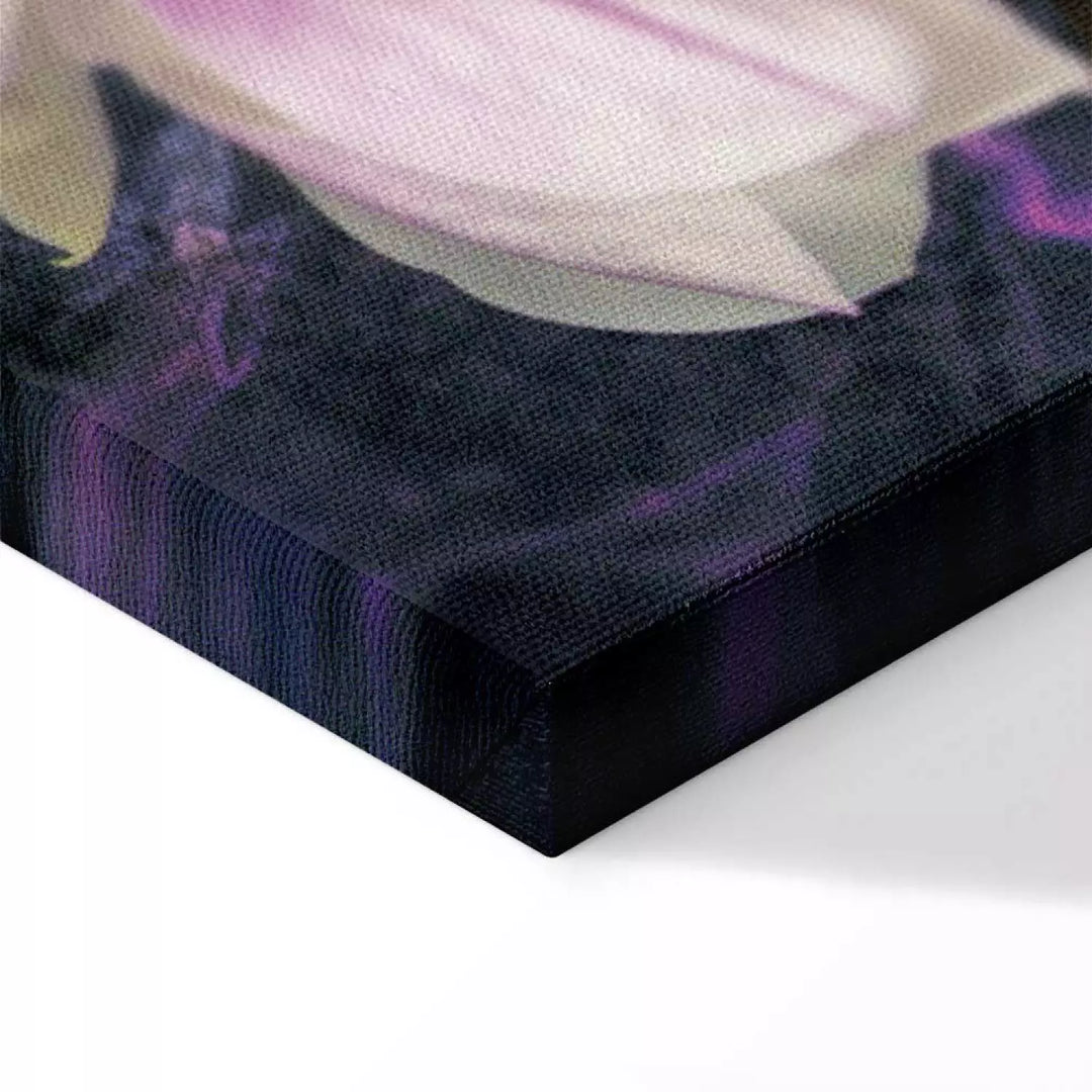 Kanva "Modernā Magnolija" (125772) – Uz Tumši Violeta Fona ART XL