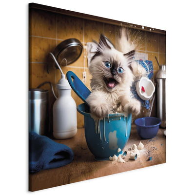 Glezna - Pūkains kaķis spēlē virtuvē, 150145 Tapetenshop.lv