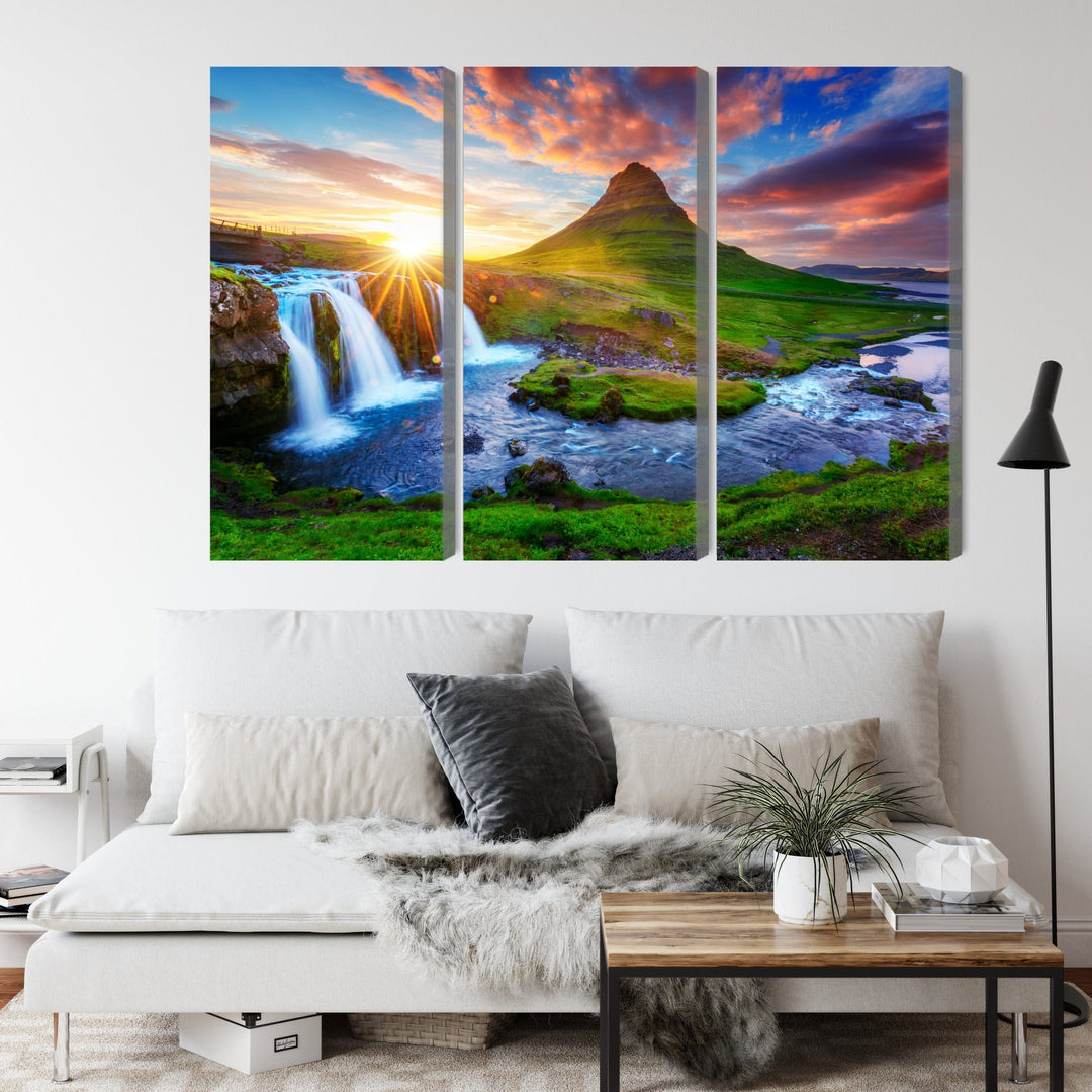 Kanva - Skats uz Kirkjufellsfoss ūdenskritumu, N-3287 X-ART