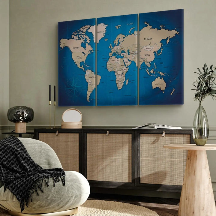 Glezna no 3 daļām ar pasaulesa karti zilā krāsā - Tintes ceļojums ART XL