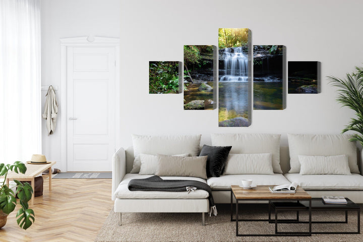 Kanva - Ūdenskritums krūmājos, N-3256 X-ART