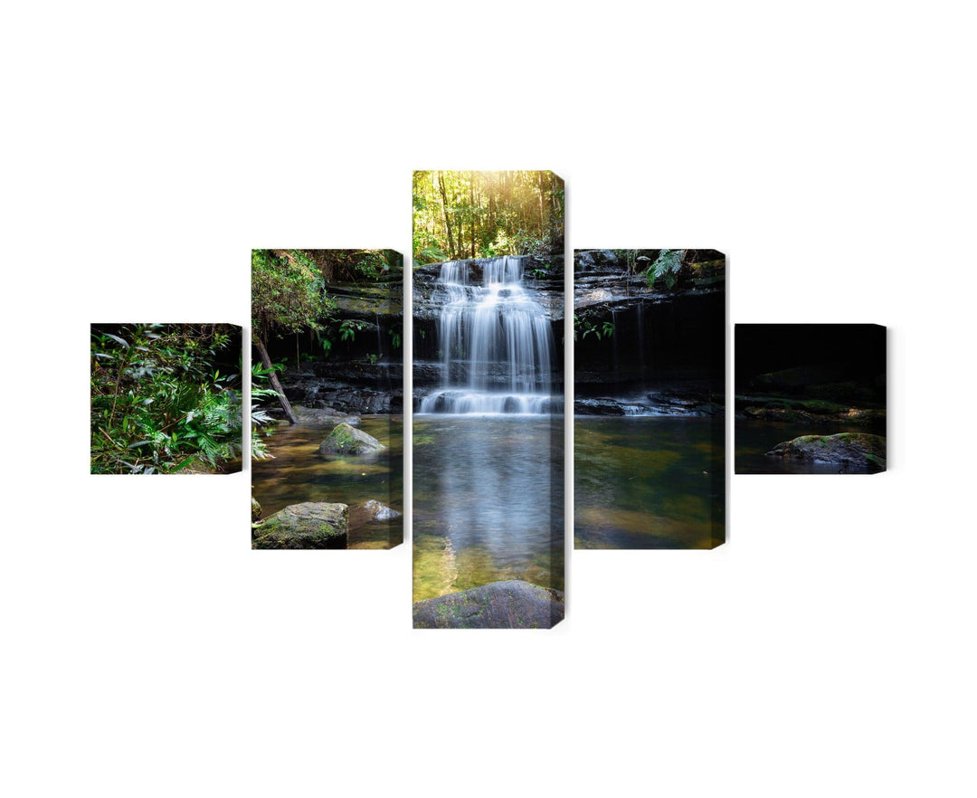 Kanva - Ūdenskritums krūmājos, N-3256 X-ART