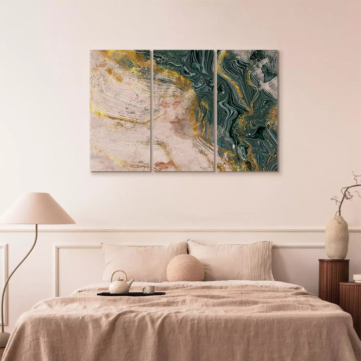 Glezna ar abstrakciju zeltā un malahītā krāsā (3 daļas) ART XL