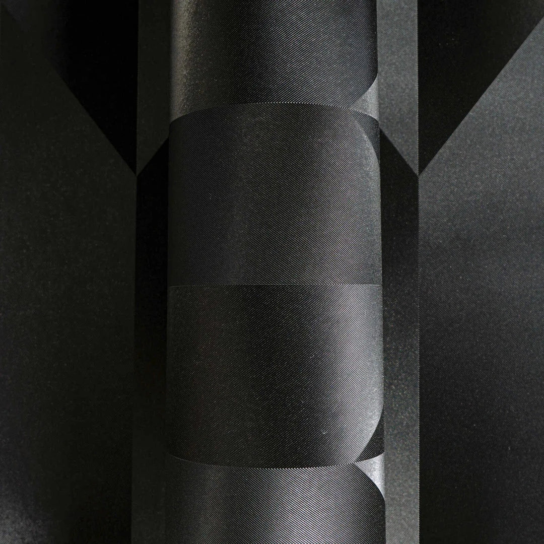 Neaustas tapetes ar spīdīgu mirdzumu un klasisku grafisko izskatu | melnā | 3010524 AS Creation