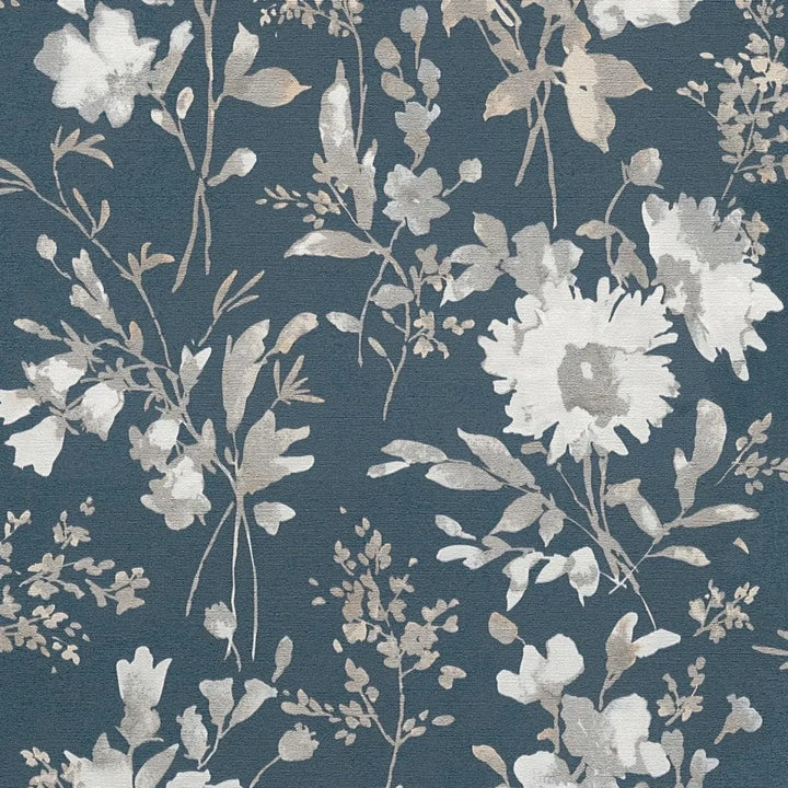 Neaustas tapetes ar vieglu spīdumu un rotaļīgu ziedu rakstu zilā krāsā | 3010127 AS Creation