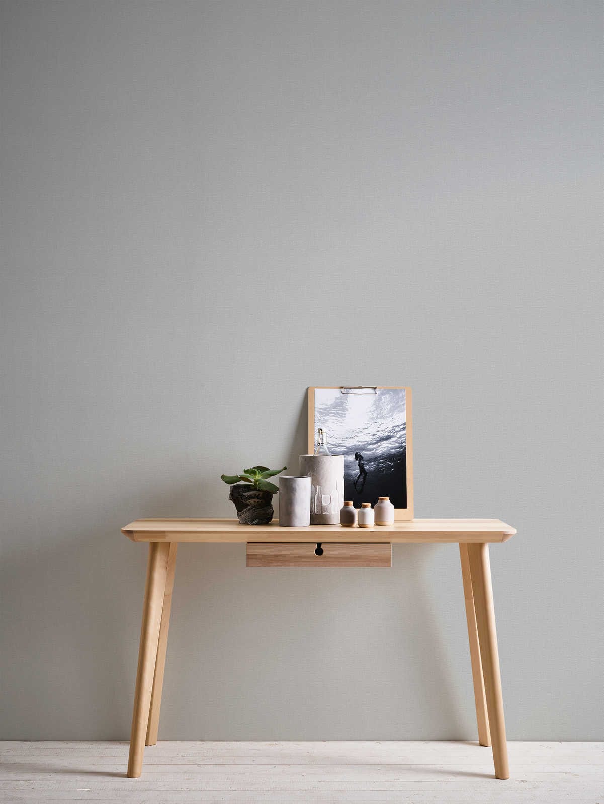 Pelēkas vienkrāsainas tapetes ar nelielu teksturu - 1172211 AS Creation