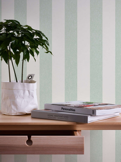 Dryžuoti tapetai su matine apdaila: žalia ir balta - 1372224 AS Creation