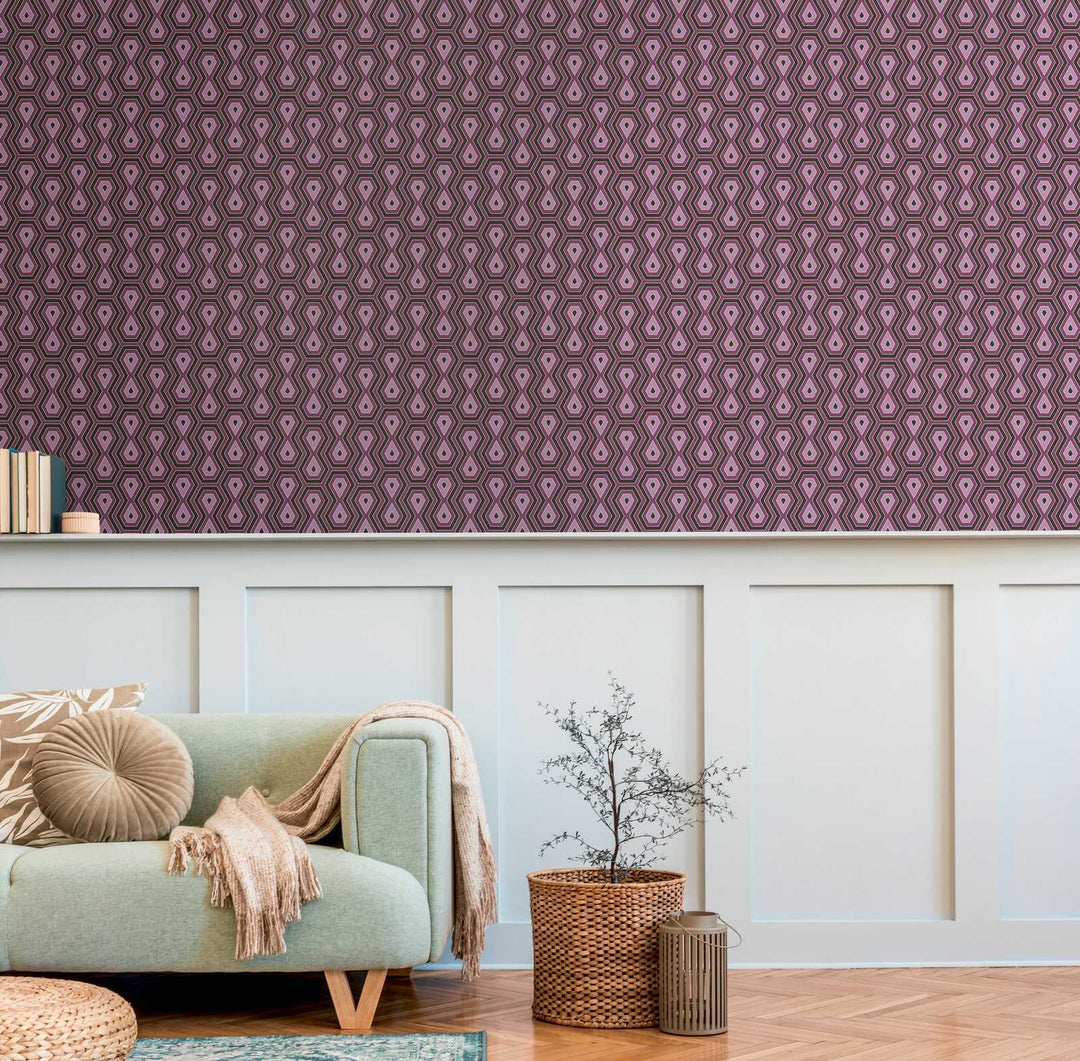 Tapetes violeta un vecā rozā krāsā ar grafisku dizainu retro stilā AS Creation