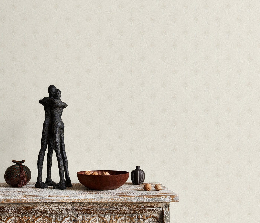 Tapetes ar Art Deco ornamentu: pāvu spalva krēmkrāsā, 1034614 Erismann
