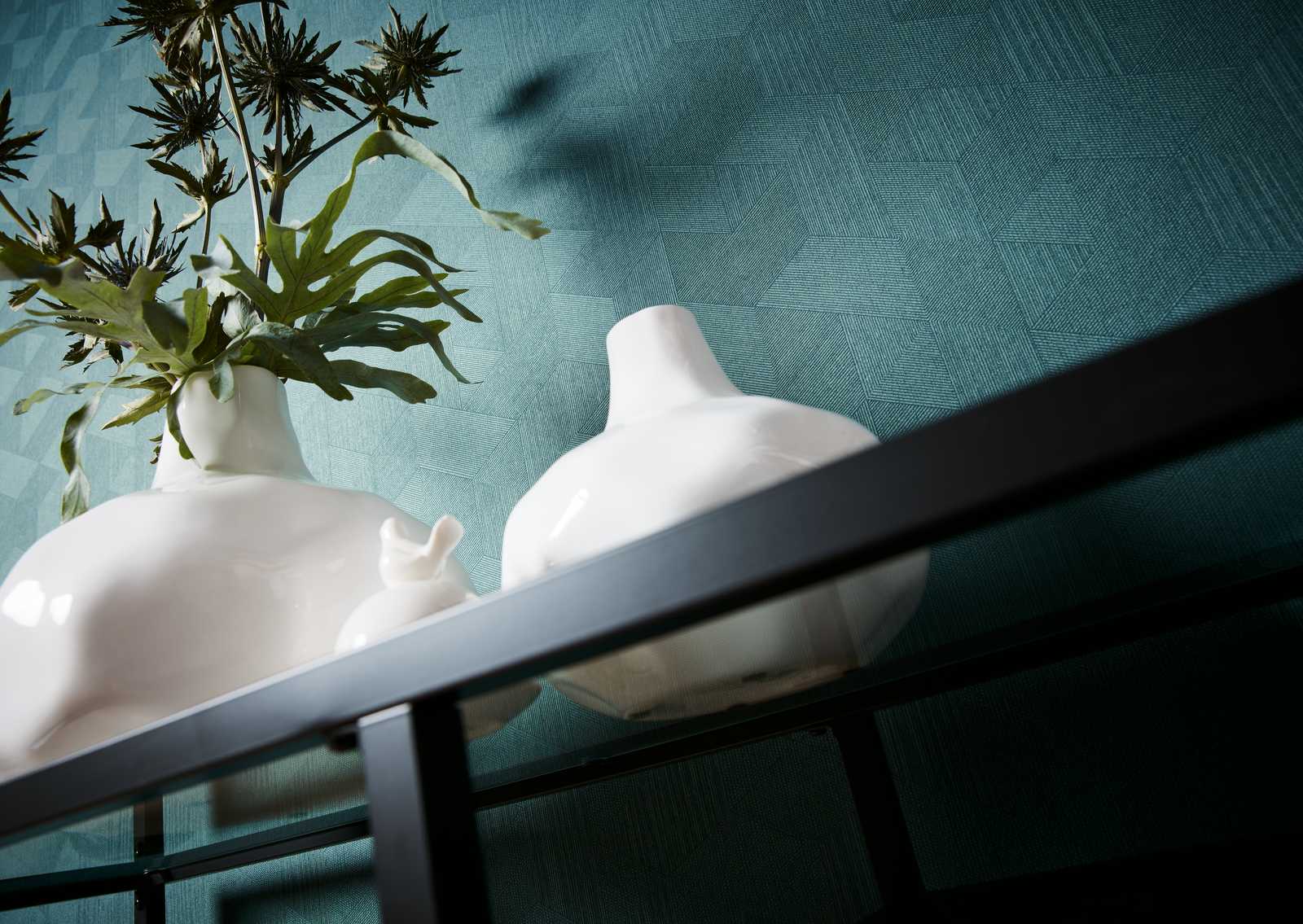 Tapetes ar grafisku rakstu zaļgani zilā krāsā -1335476 AS Creation