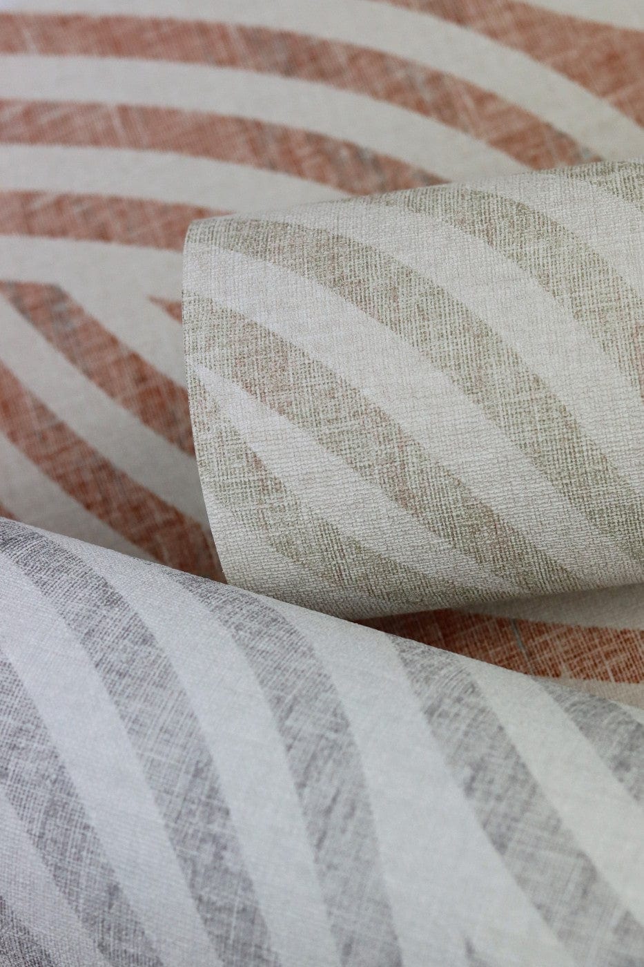 Tapetes ar līnijām un tekstila faktūru, bēša un pelēka - RASCH 2540015 RASCH