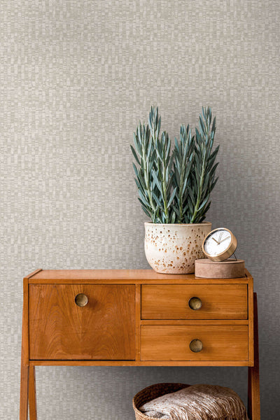 Wallpaper with an inconspicuous pattern in light grey, 1373413 AS Creation