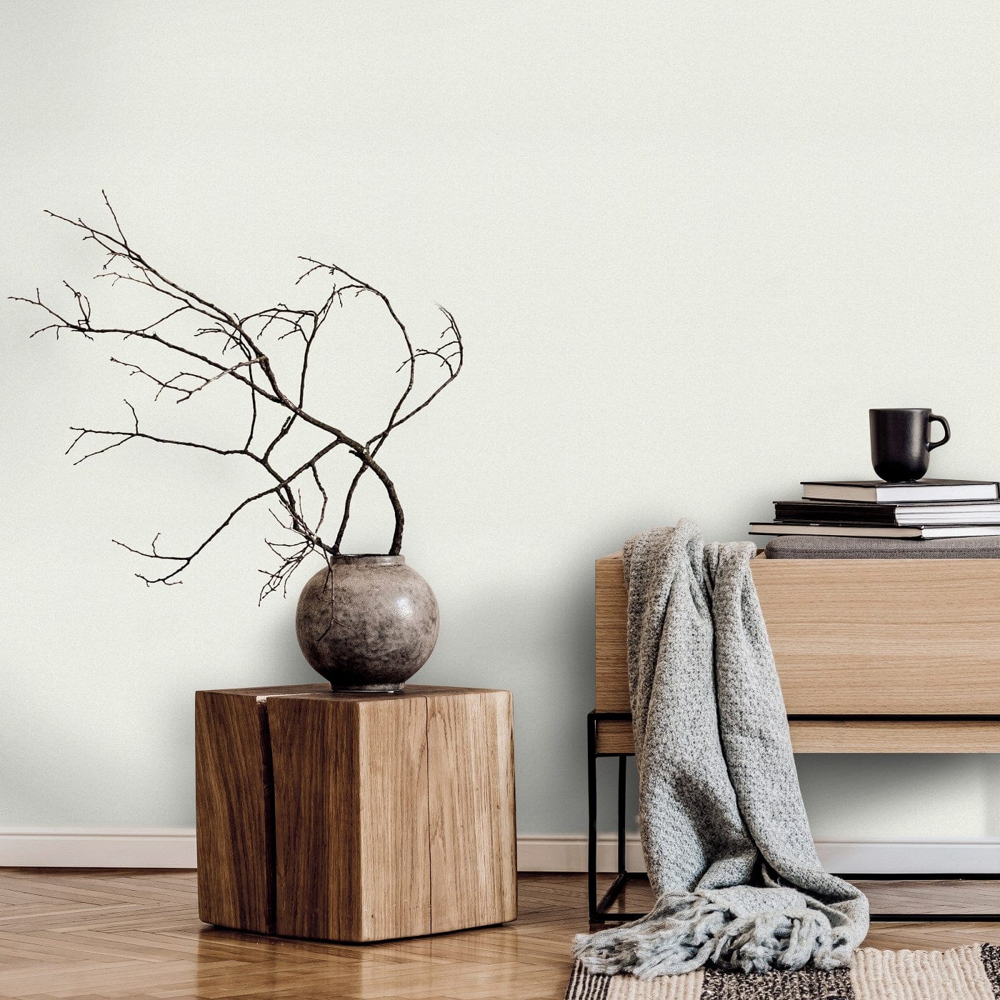 Vienkrāsainas tapetes gaiši pelēkā krāsā, nedaudz spīdīga, 1045431 Erismann