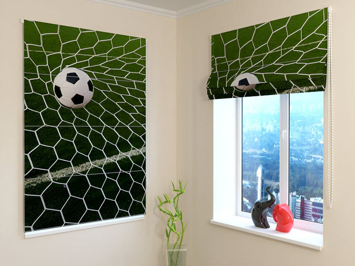 Žalūzijas jauniešu istabai ar futbola tematiku - Bumba vārtos, zaļā Tapetenshop.lv