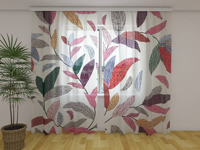 Värviliste lehtedega kardinad valgel taustal 160 x 140 cm (2x80x140 cm) / Sifonki / Chiffon