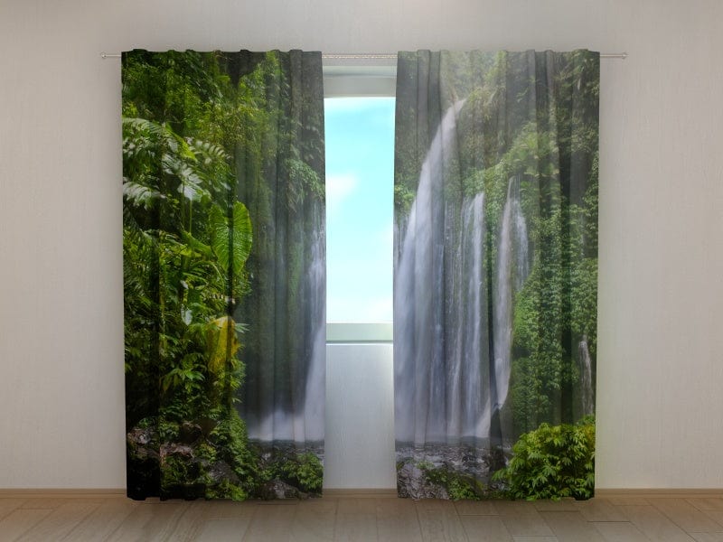 Nakts aizkari guļamistabai - Ūdenskritums Indonēzijā 180 x 140 cm (2x  90x140 cm) / SCREEN Tapetenshop.lv