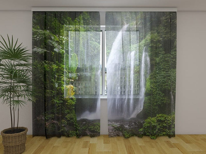 Nakts aizkari guļamistabai - Ūdenskritums Indonēzijā 180 x 140 cm (2x  90x140 cm) / SCREEN Tapetenshop.lv