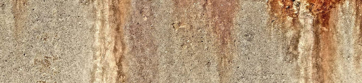 Pašlīmējošas fototapetes virtuvei - Ekscentriska sienas tekstūra (260x60 cm) Art4home