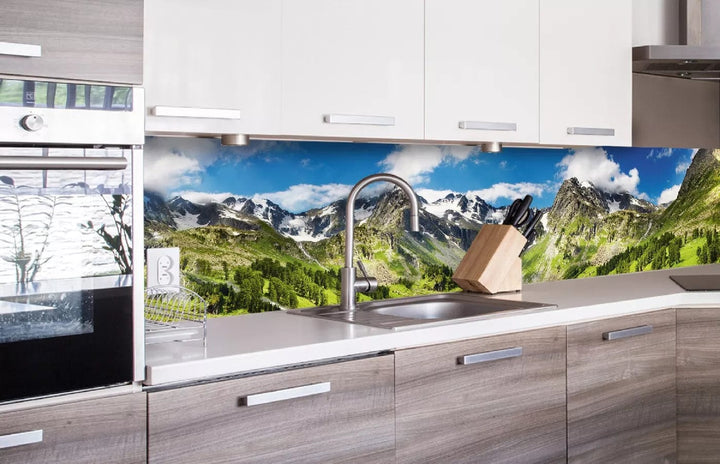 Laminētas pašlīmējošas fototapetes virtuvei - Kalni (260x60 cm) Art4home