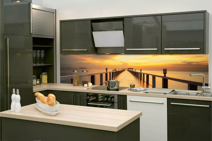 Pašlīmējošas fototapetes virtuvei - Koka tilts un saulriets (260x60 cm) Art4home