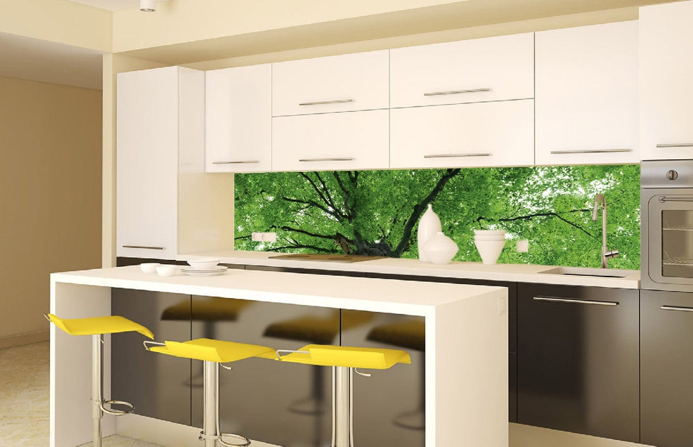 Pašlīmējošas fototapetes virtuvei - Koku galotnes (260x60 cm) Art4home