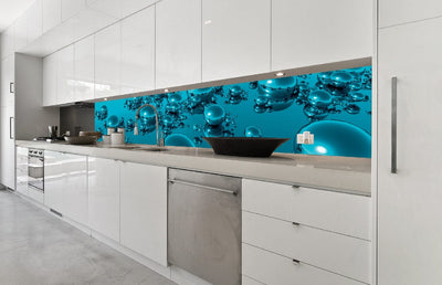 Fototapetes virtuvei ar lamināciju, pašlīmējošas plēve un flizelīns - Pilieni (350x60 cm) Art4home