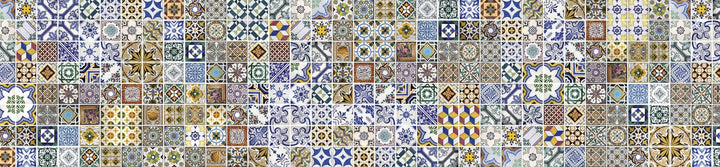 Pašlīmējošas fototapetes virtuvei - Portugāles flīzes  (260x60 cm) Art4home