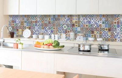 Fototapetes virtuvei ar lamināciju, pašlīmējošas plēve un flizelīns - Portugāles flīzes (350x60 cm) Art4home