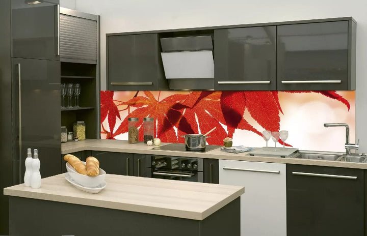 Pašlīmējošas fototapetes virtuvei - Sarkanās lapas  (260x60 cm) Art4home