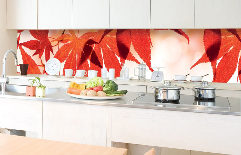 Fototapetes virtuvei ar lamināciju, pašlīmējošas plēve un flizelīns - Sarkanās lapas (350x60 cm) Art4home