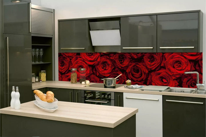 Pašlīmējošas fototapetes virtuvei - Sarkanas rozes (260x60 cm) Art4home