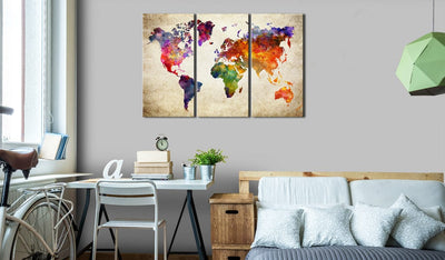 Glezna Pasaules karte akvarelī (3 daļas, horizontāla) Tapetenshop.lv.