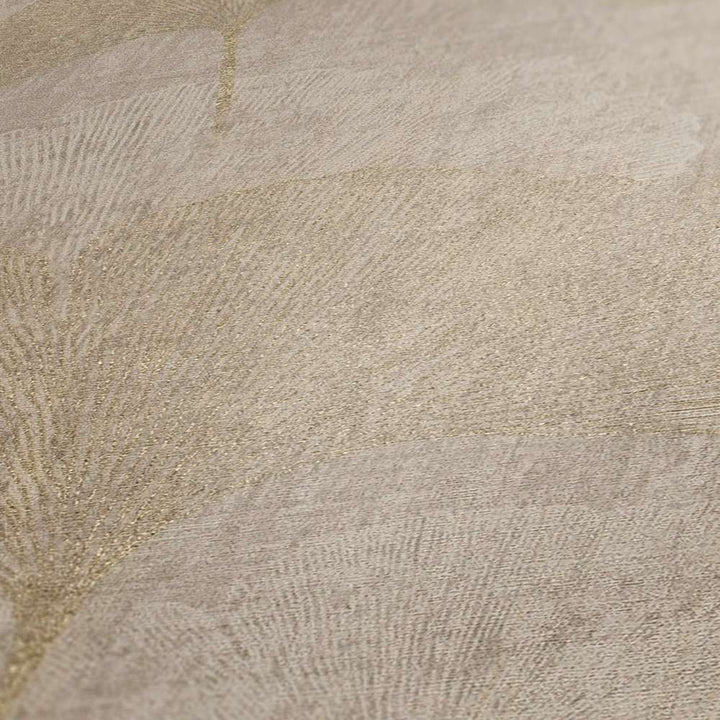 Ginko dizaina tapetes ar zelta efektu un krāsu šrafējumu - bēšas AS Creation