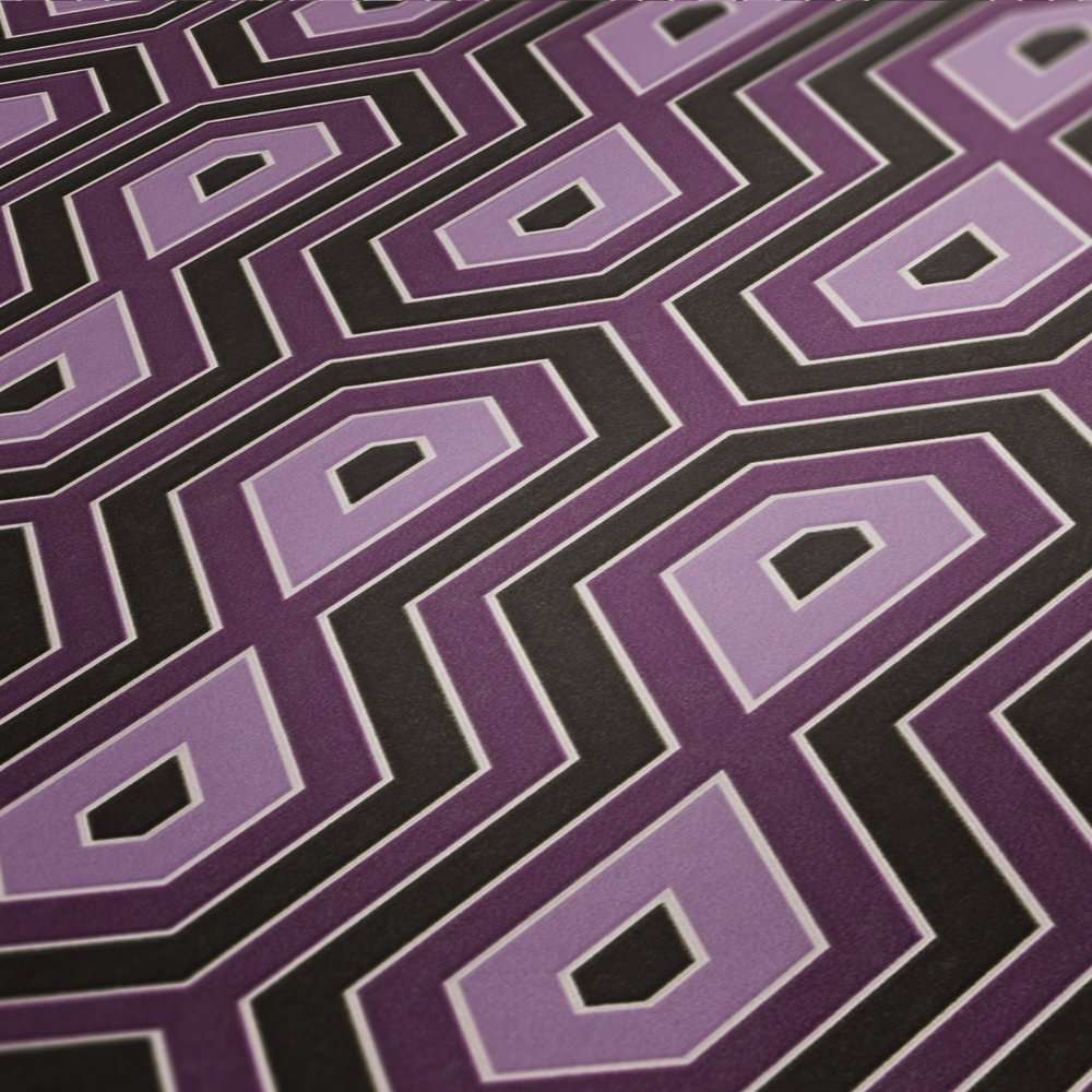 Tapetes violeta un vecā rozā krāsā ar grafisku dizainu retro stilā AS Creation